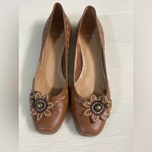 Nicole Brown Flats with Elegant Floral Details